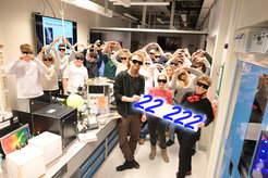 What a milestone! The MPQ student lab opend its doors to its 22222nd visitor.